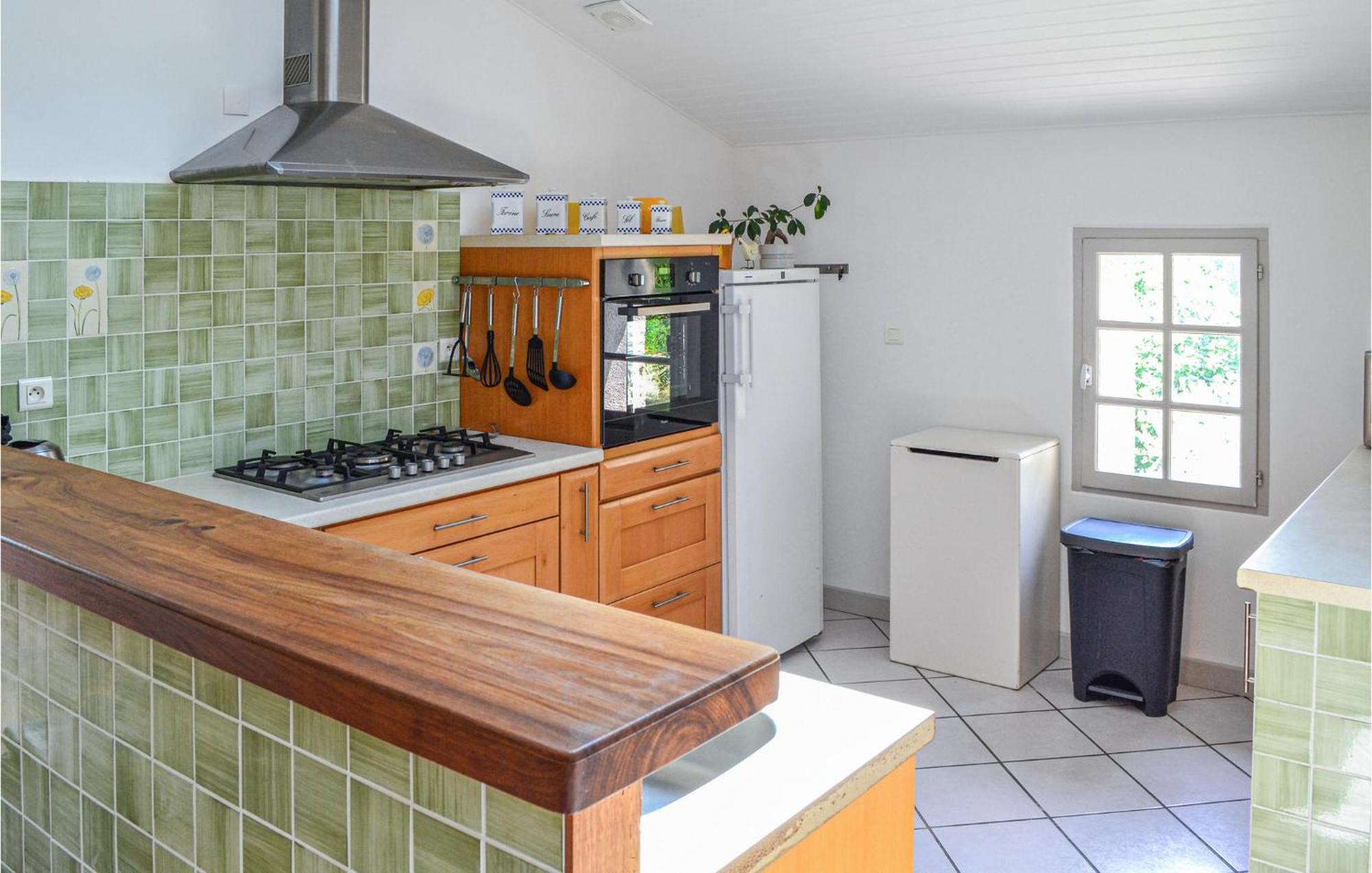 2 Bedroom Amazing Home In Saint-Salvy Esterno foto